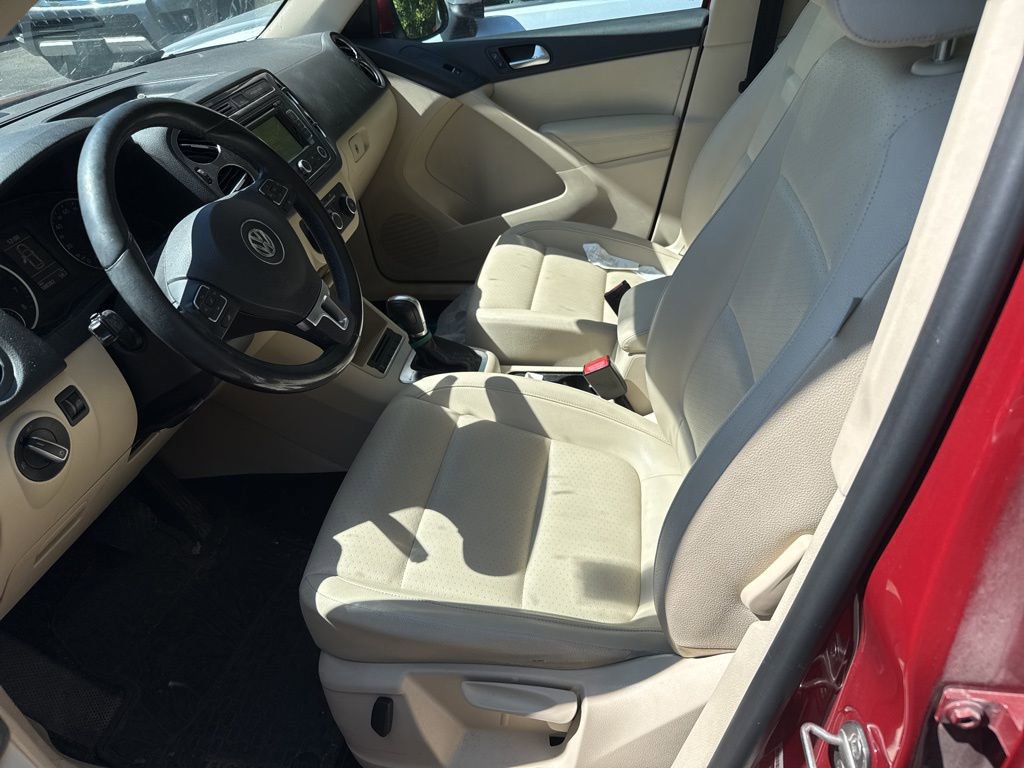 Used 2012 Volkswagen Tiguan SE AWD/4WD image 5