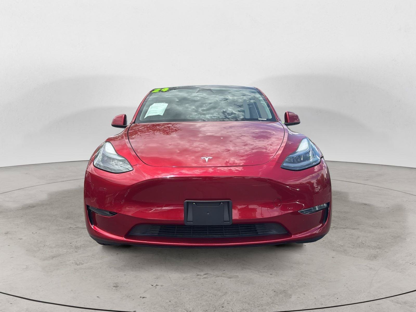 Used 2024 Tesla Model Y Long Range AWD/4WD image 2