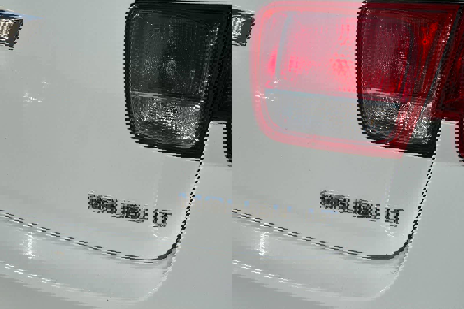 Used 2015 Chevrolet Malibu LT image 32