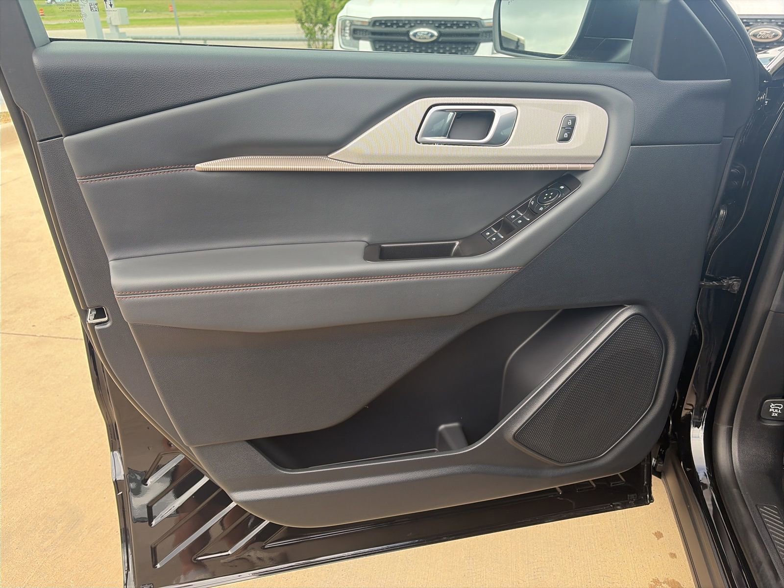 New 2026 Ford Explorer Active image 12