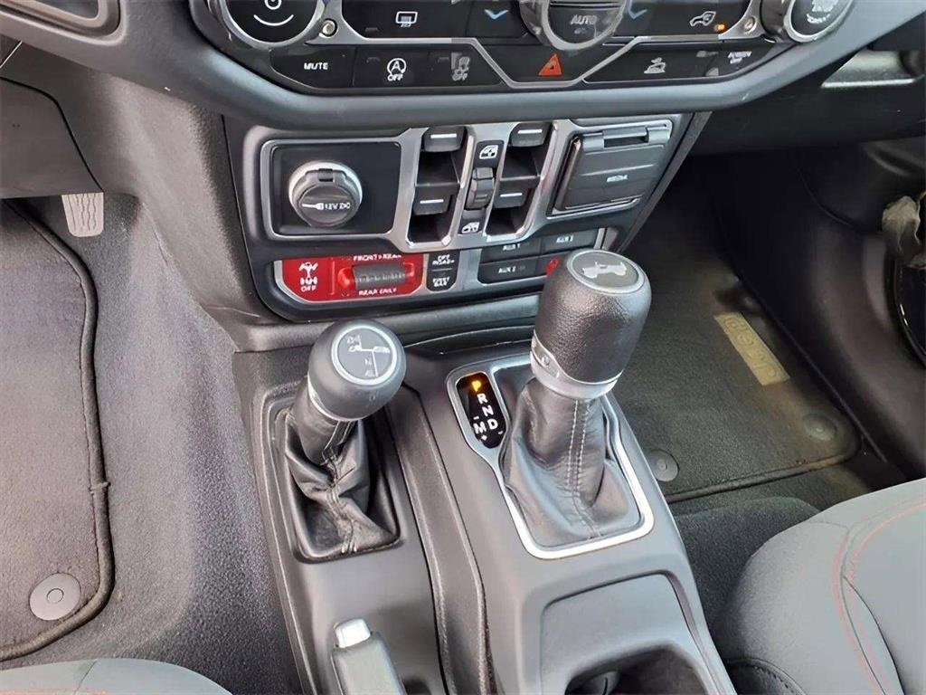 Used 2024 Jeep Wrangler Unlimited Rubicon image 19