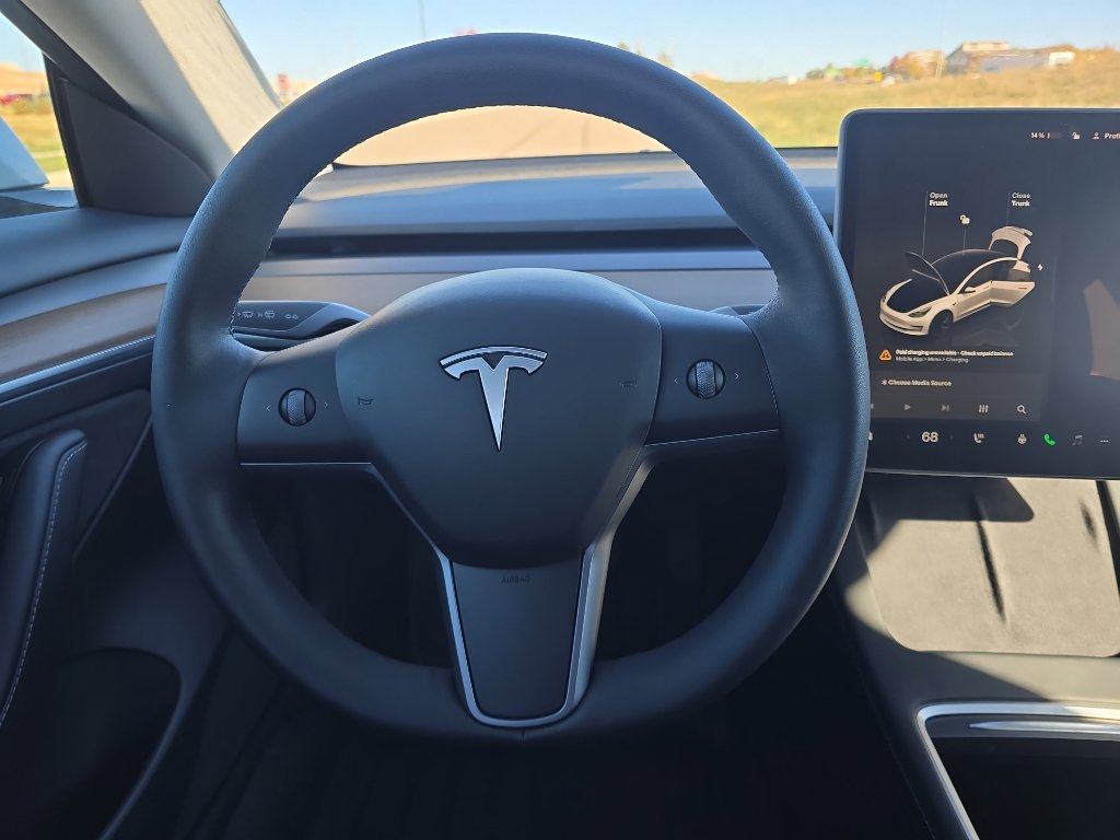 Used 2023 Tesla Model 3 Standard Range image 24