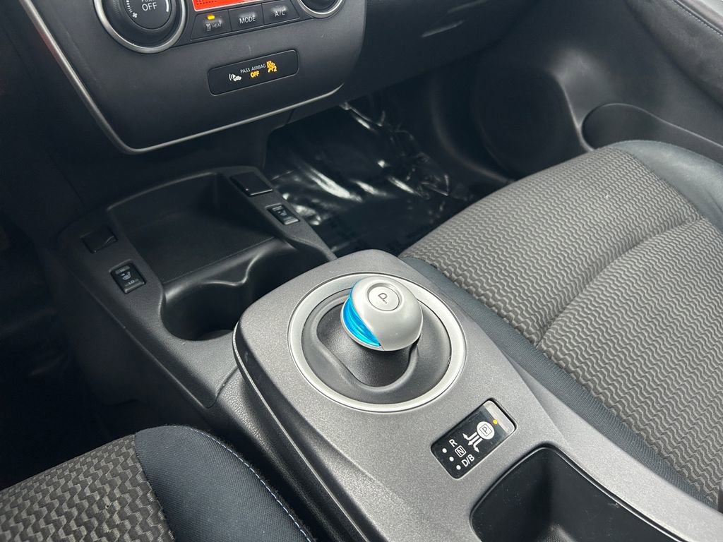 Used 2017 Nissan Leaf S image 20