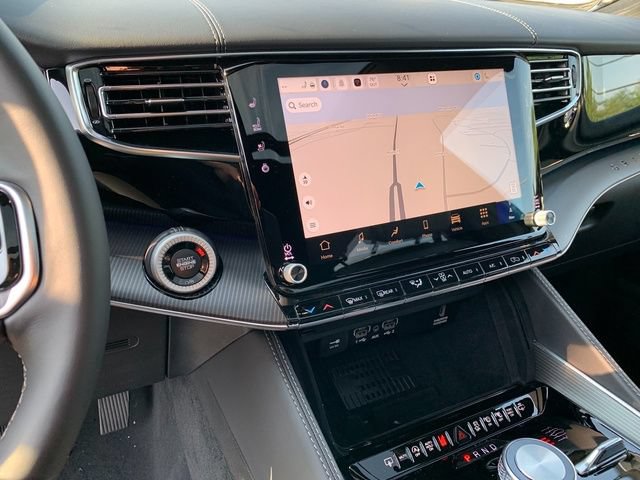 New 2026 Jeep Grand Wagoneer L Summit w/ Premium Group III AWD/4WD image 18