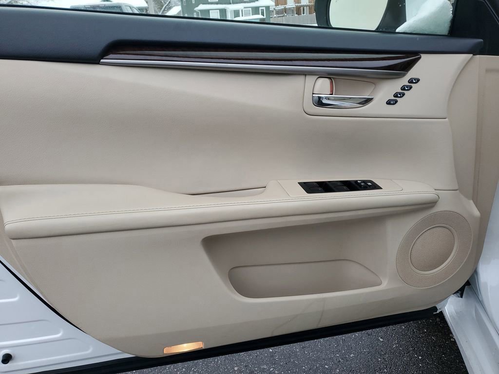 Used 2015 Lexus ES 350 Base image 12