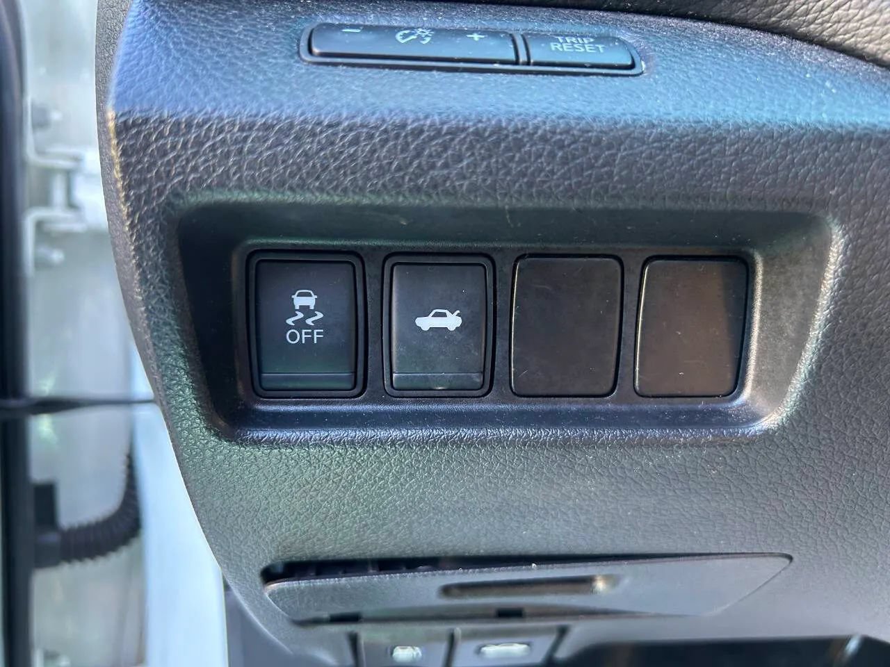 Used 2013 Nissan Altima 2.5 S FWD image 23