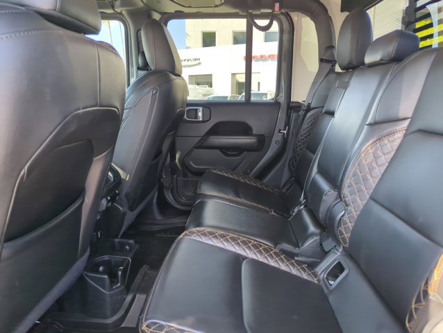 Used 2022 Jeep Gladiator Overland AWD/4WD image 17