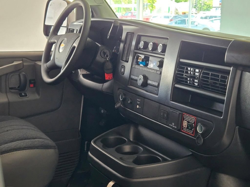 New 2026 Chevrolet Express 2500 Extended w/ Driver Convenience Package RWD image 6