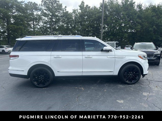 Used 2023 Lincoln Navigator L Reserve AWD/4WD image 8