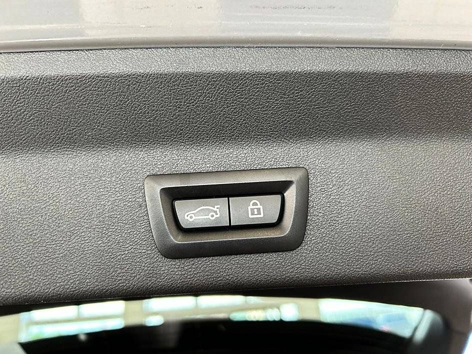 Used 2022 BMW X3 M40i AWD/4WD image 32