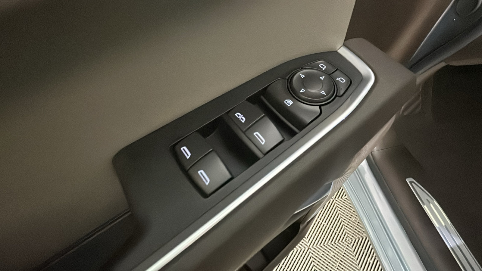 New 2026 GMC Sierra 1500 SLE AWD/4WD image 12