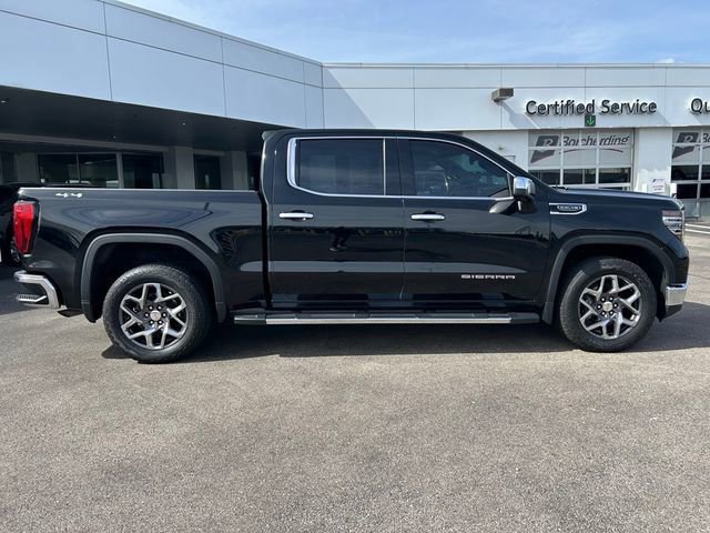 Used 2022 GMC Sierra 1500 SLT w/ SLT Premium Plus Package AWD/4WD image 8