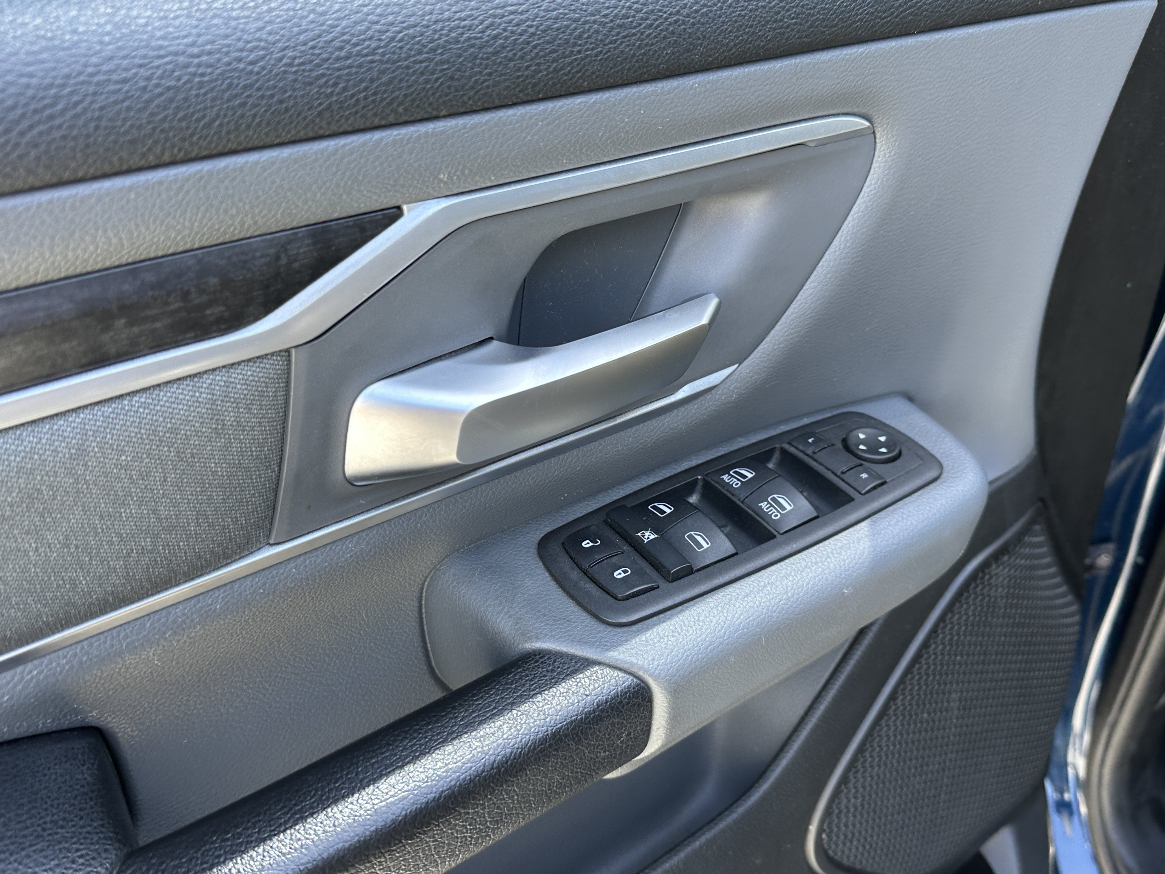 Used 2022 RAM 1500 Big Horn RWD image 24