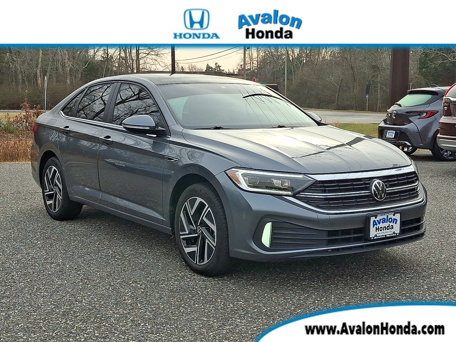 Used 2024 Volkswagen Jetta SEL image 1