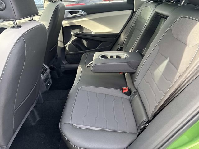 New 2025 Volkswagen Taos SE image 11