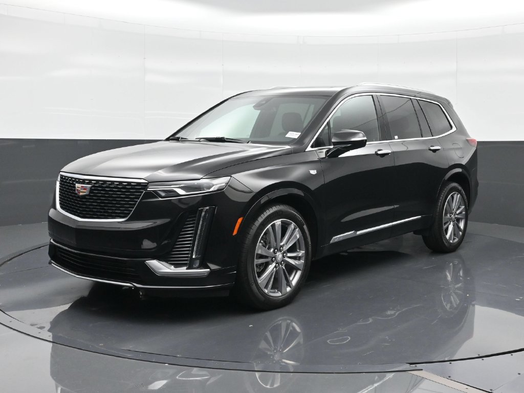 Certified 2025 Cadillac XT6 Premium Luxury FWD image 1