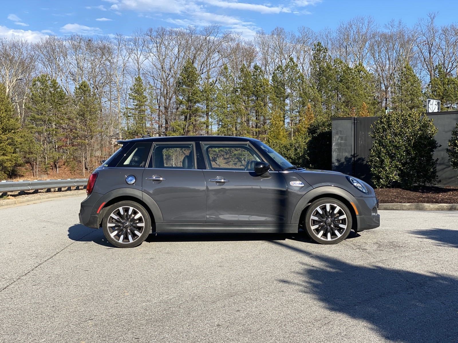 Used 2021 MINI Cooper S w/ Premium Package image 5
