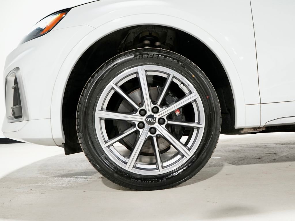 Used 2021 Audi SQ5 Premium w/ Convenience Package image 33