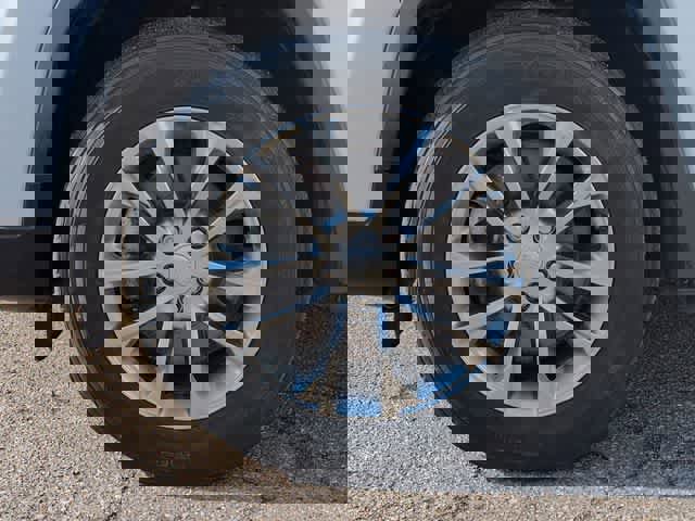 Used 2021 Jeep Cherokee Latitude Plus image 14