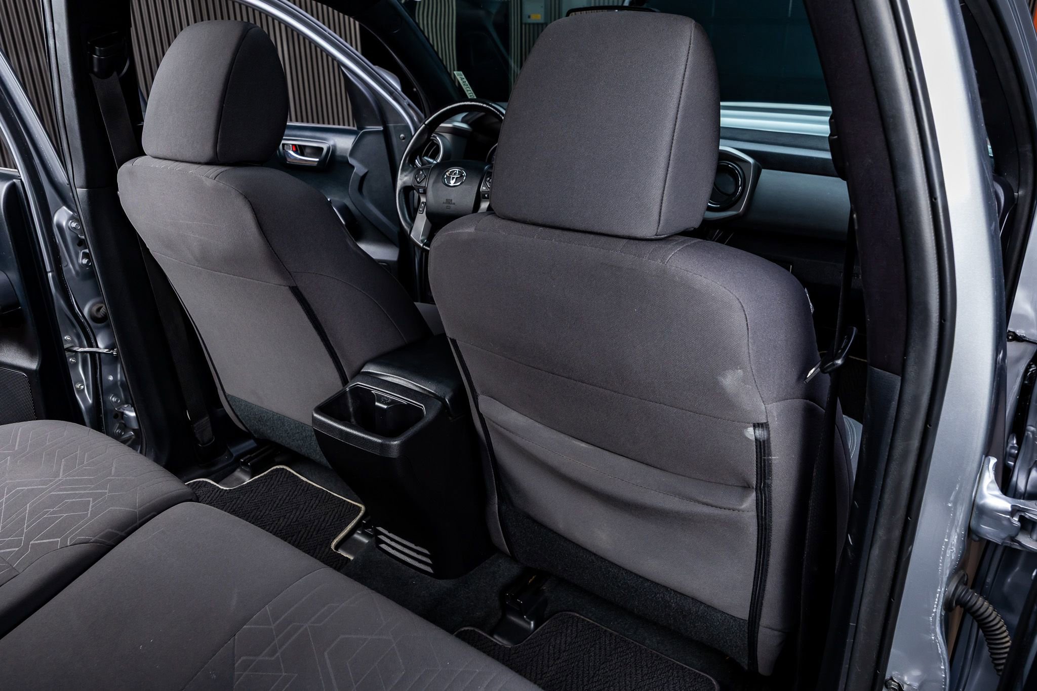 Used 2016 Toyota Tacoma TRD Sport image 31