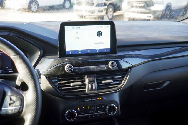 Used 2023 Ford Escape ST-Line image 11