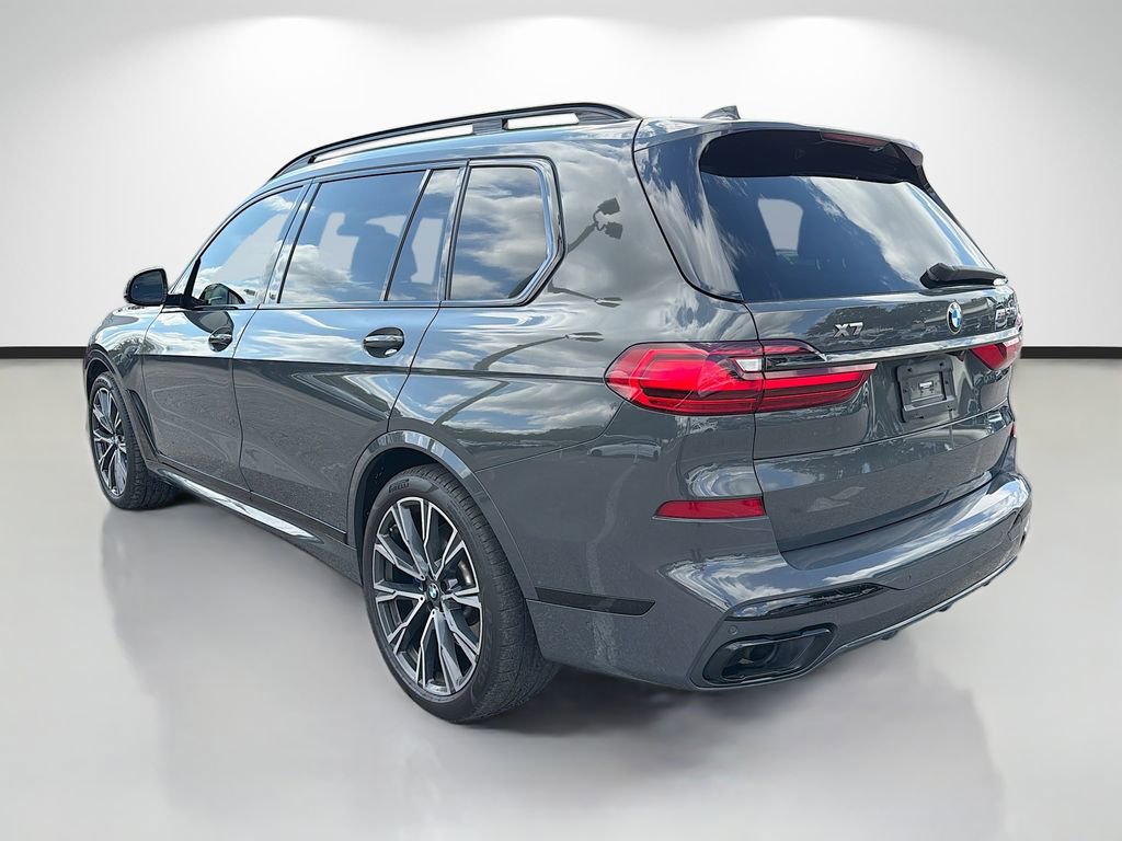 Used 2022 BMW X7 M50i w/ Executive Package image 5