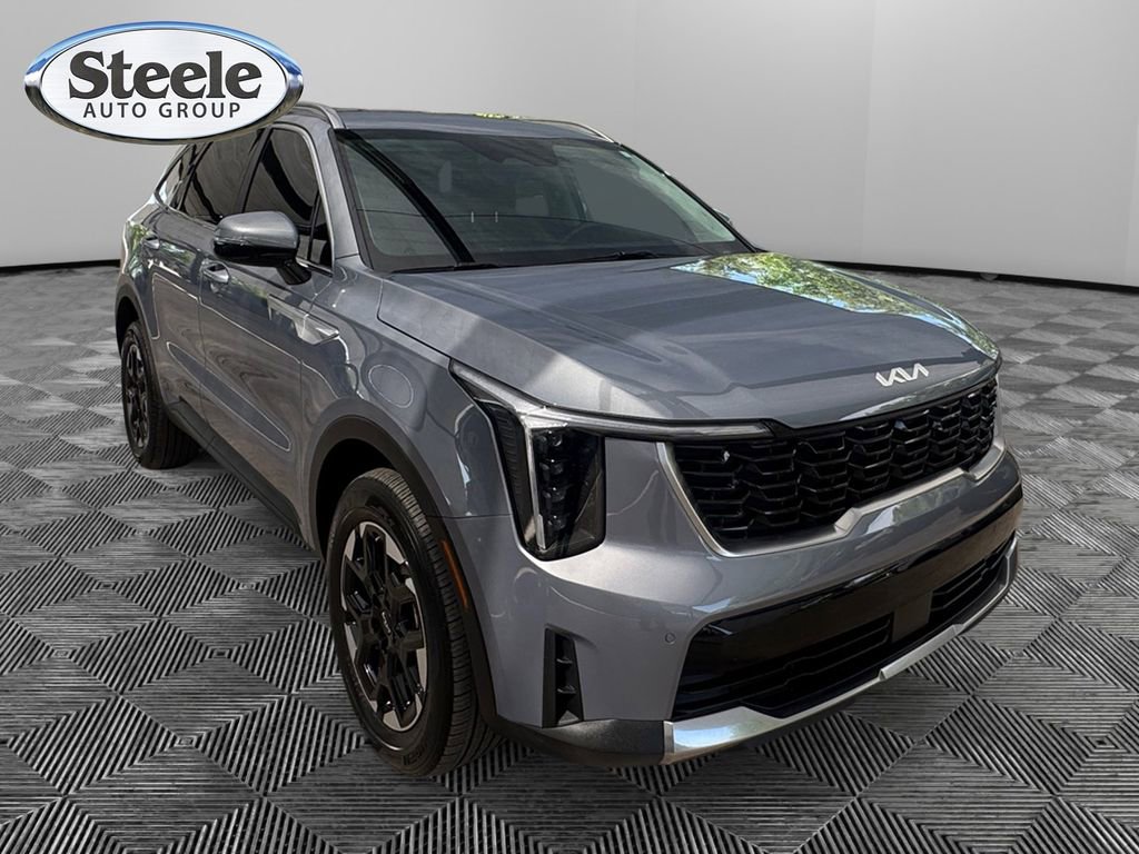 Used 2025 Kia Sorento S AWD/4WD image 7