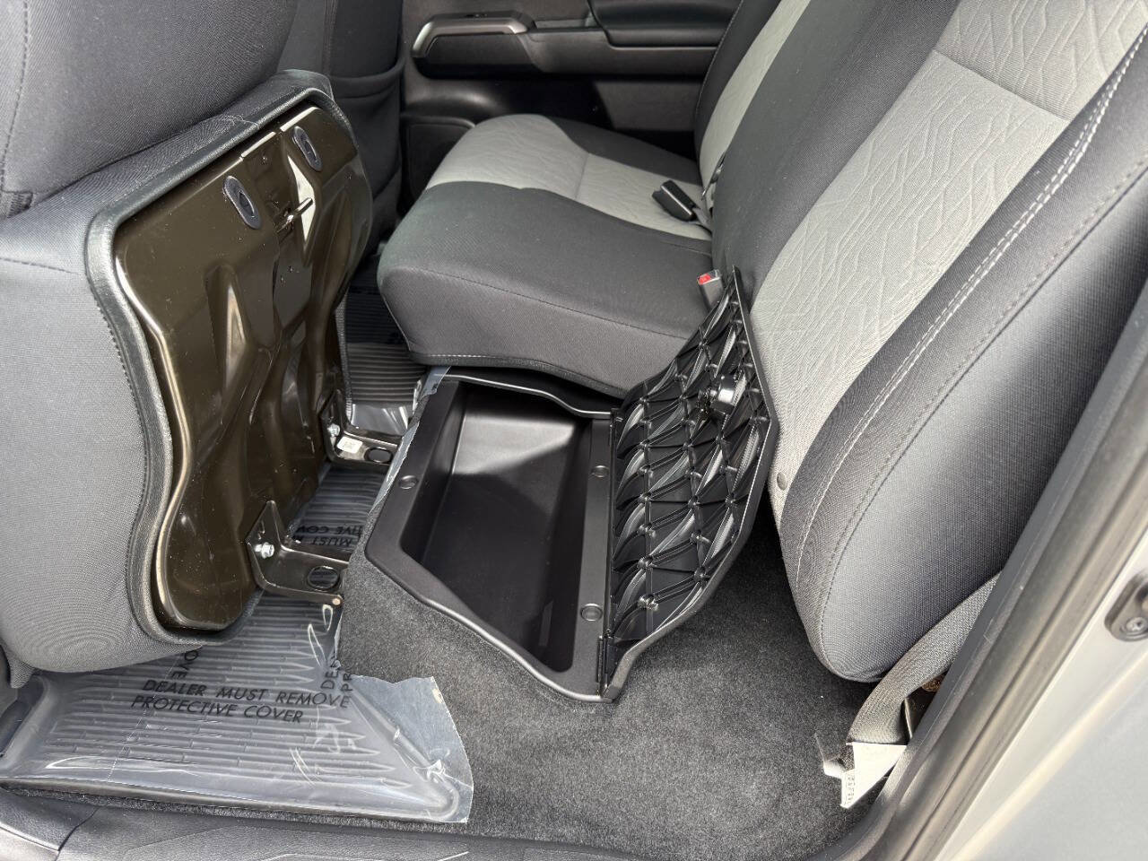 Used 2020 Toyota Tacoma TRD Sport w/ Technology Package image 22