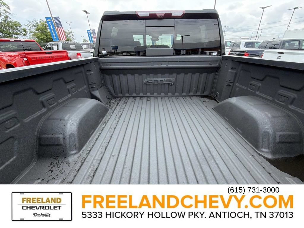 Used 2024 GMC Sierra 1500 AT4 w/ Technology Package AWD/4WD image 14