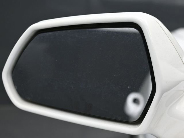 Used 2020 Chevrolet Camaro LT RWD image 9