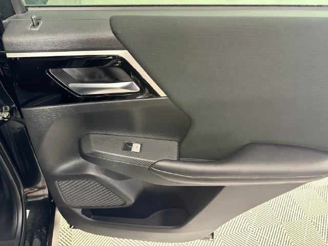 Used 2022 Mitsubishi Outlander ES FWD image 25