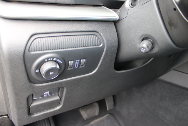 Used 2025 Jeep Wagoneer Series II w/ Premium Group I AWD/4WD image 14