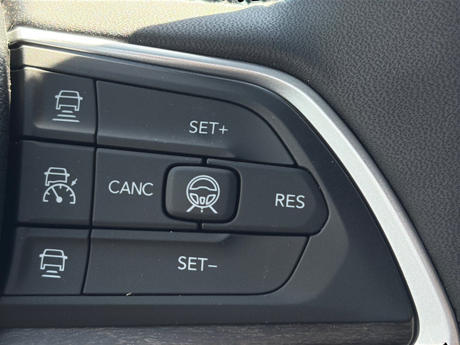 New 2026 Jeep Grand Cherokee Limited AWD/4WD image 26