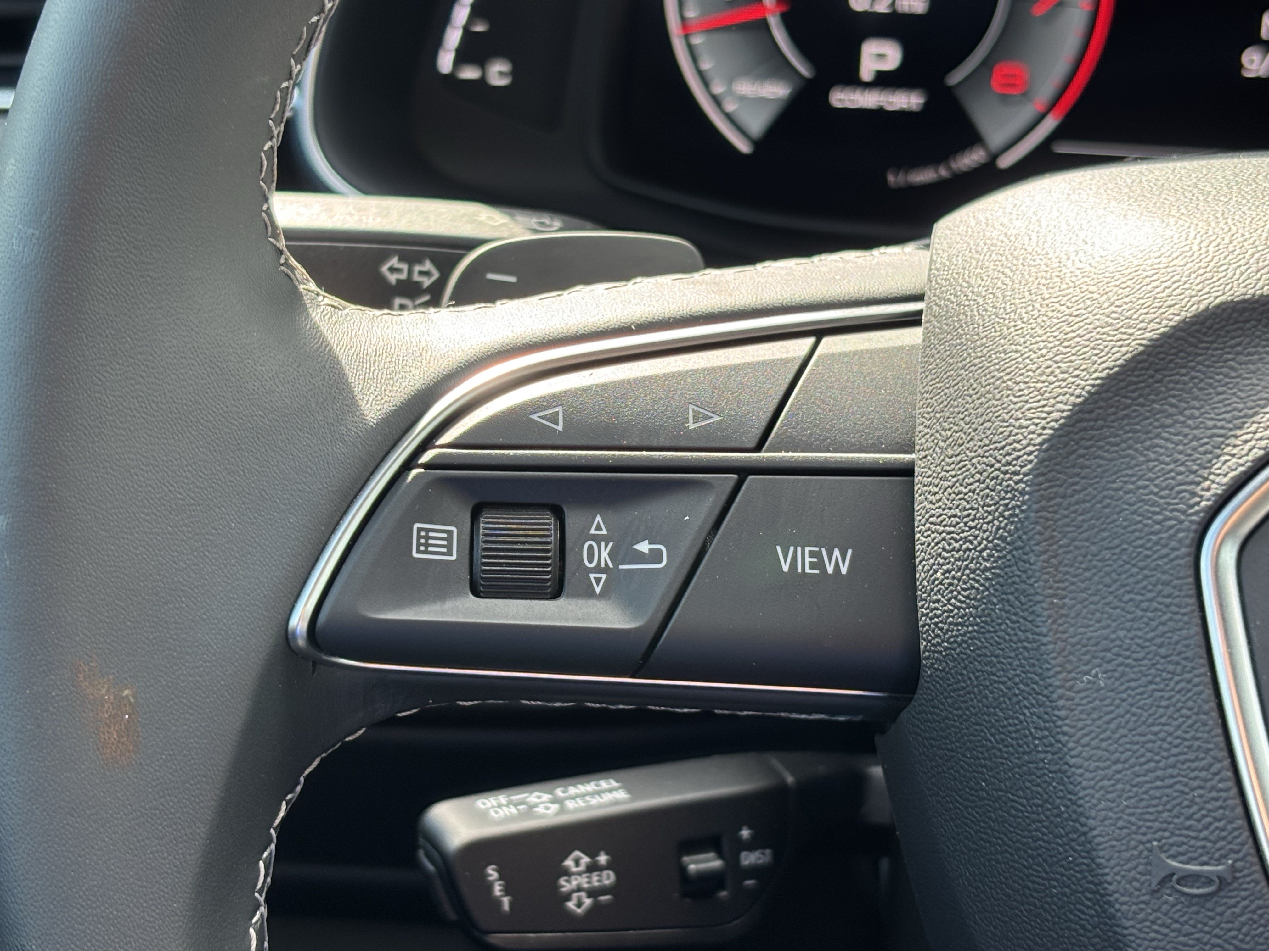Used 2025 Audi Q8 Premium Plus AWD/4WD image 21