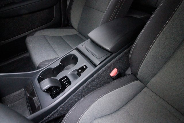 Certified 2025 Volvo XC40 B5 Core w/ Climate Package image 10