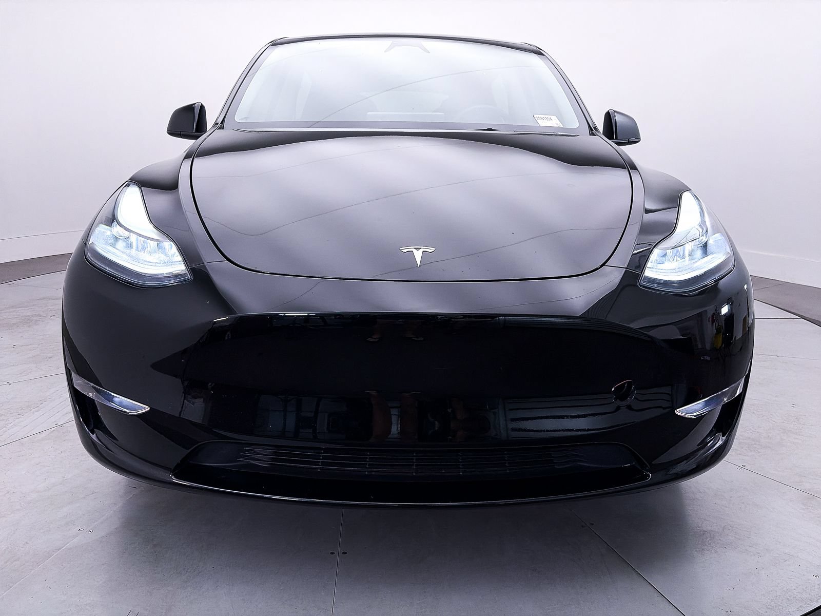 Used 2024 Tesla Model Y Long Range AWD/4WD image 10