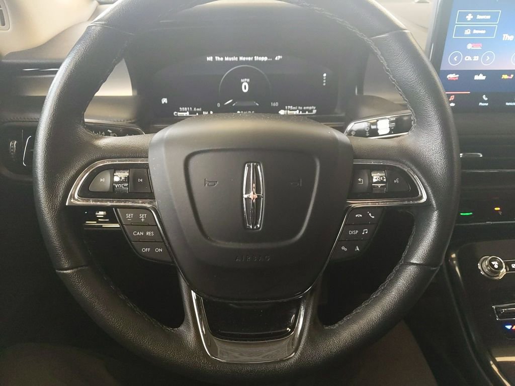 Used 2022 Lincoln Nautilus AWD image 13