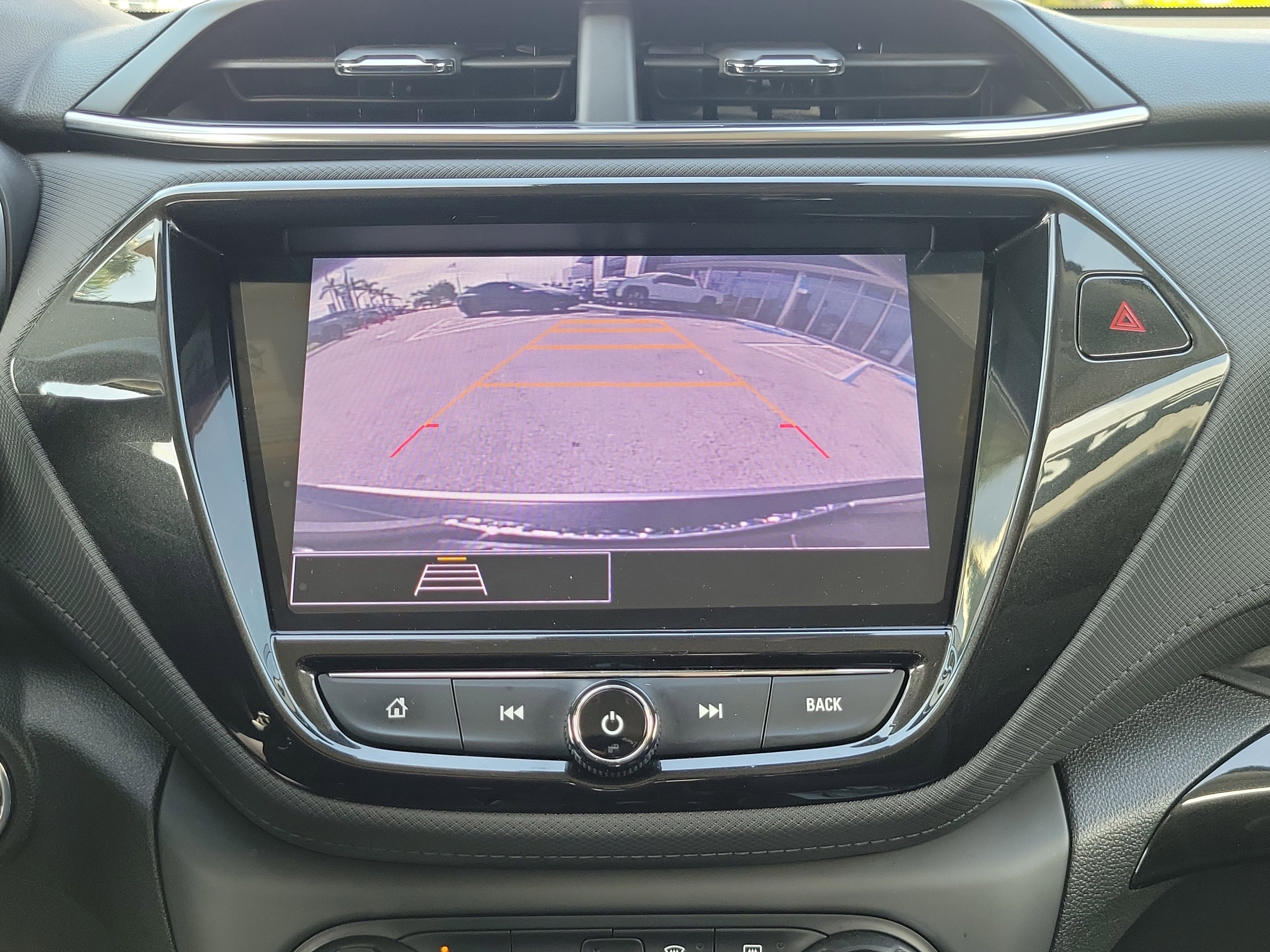 Used 2022 Chevrolet TrailBlazer LT w/ Convenience Package image 10