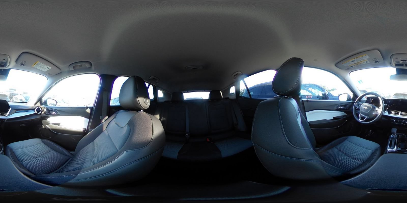 Used 2025 Chevrolet Trax LT w/ LT Convenience Package FWD image 41