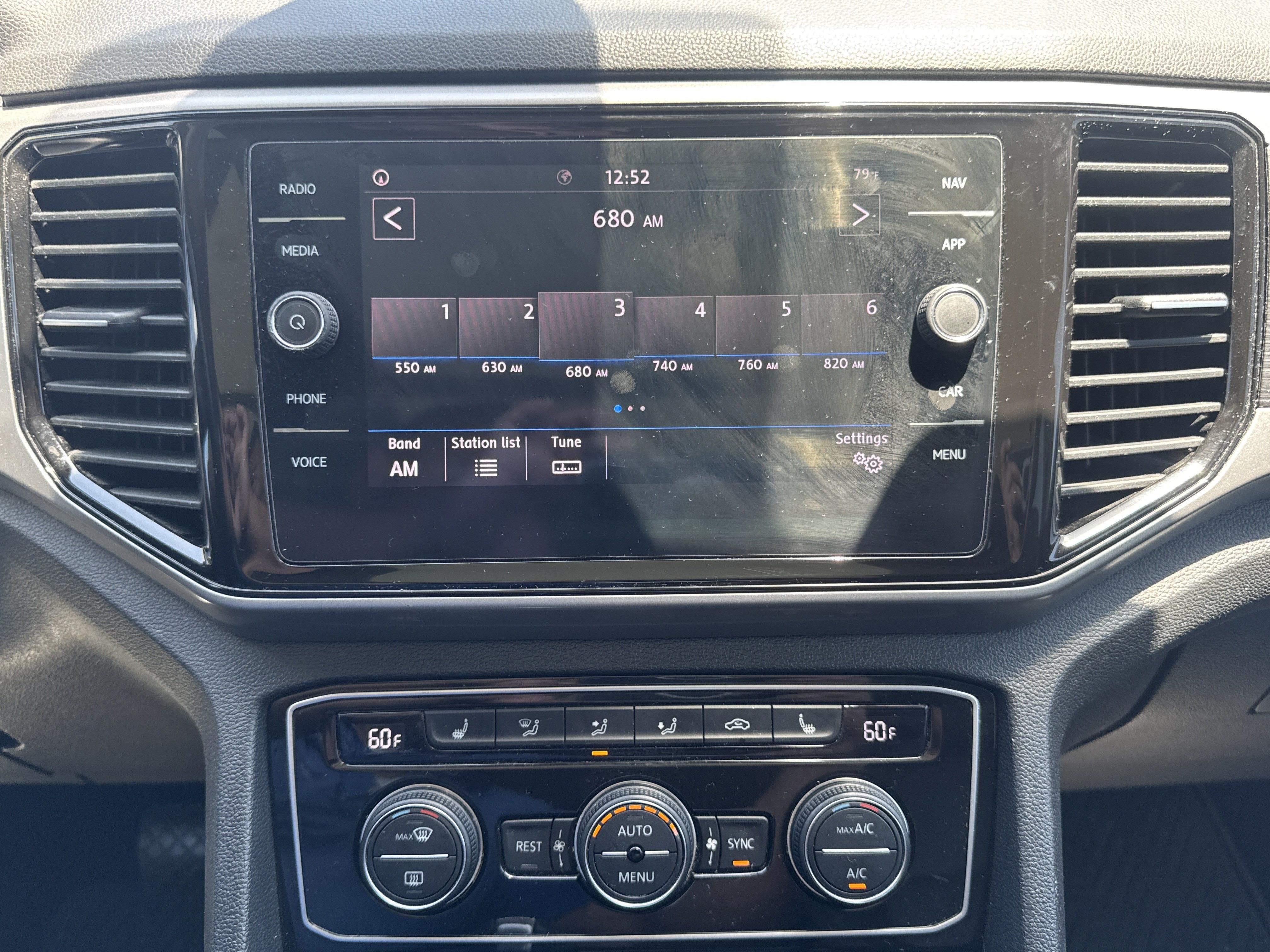 Used 2021 Volkswagen Atlas SEL FWD image 18