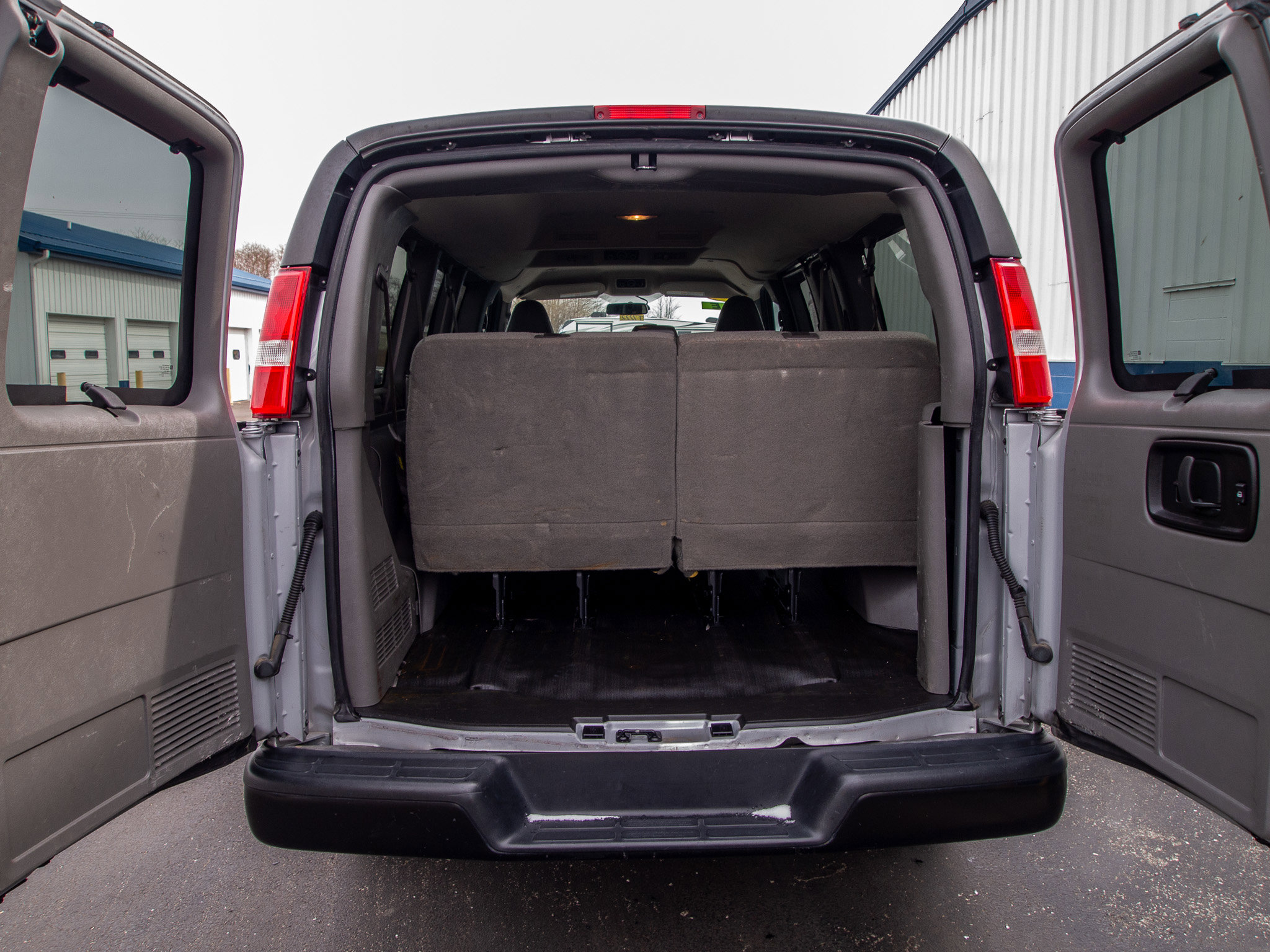 Used 2023 Chevrolet Express 2500 LS w/ Driver Convenience Package image 25