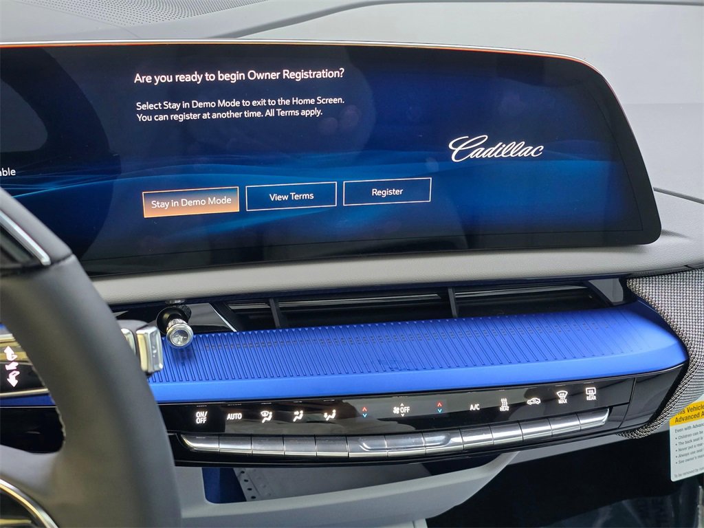 New 2026 Cadillac Optiq Luxury 1 image 26