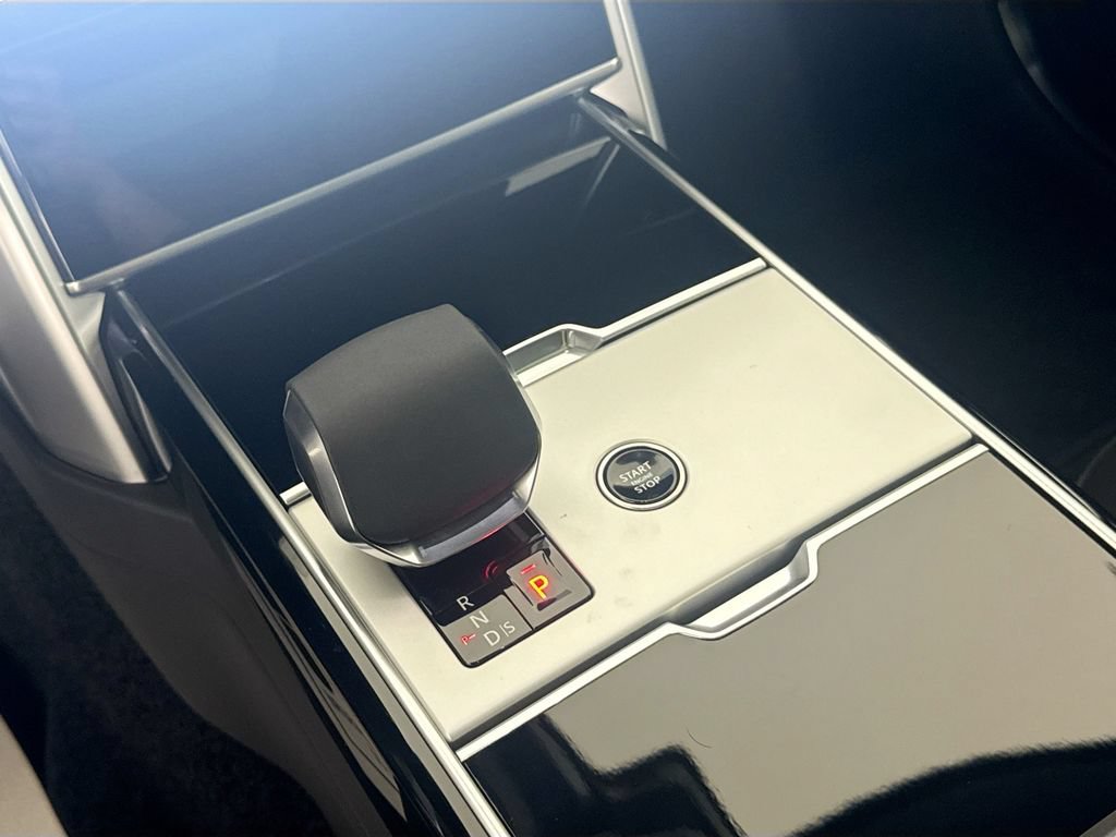 New 2026 Land Rover Range Rover SE AWD/4WD image 16