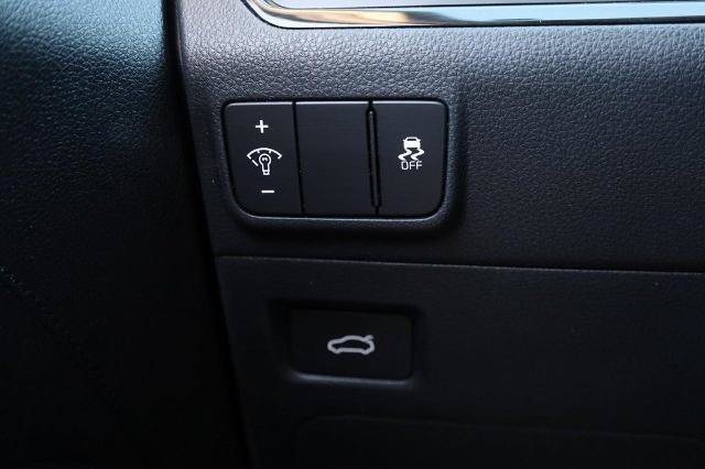 Used 2025 Kia K5 LXS FWD image 18