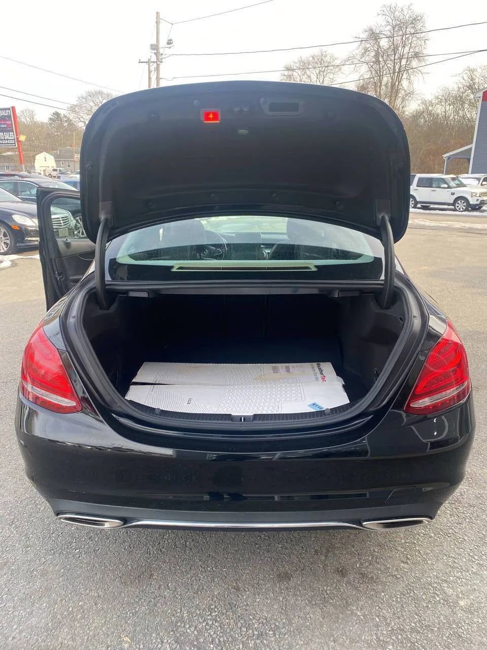 Used 2017 Mercedes-Benz C 300 4MATIC Sedan image 6