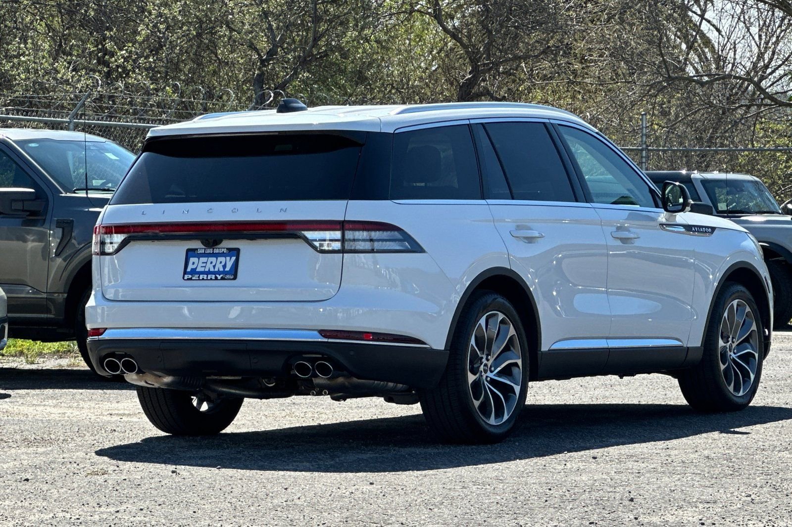 New 2026 Lincoln Aviator Reserve image 3