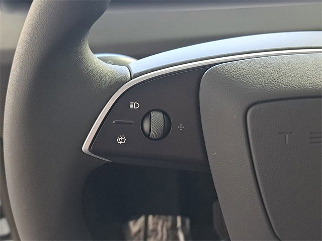 Used 2026 Tesla Model Y 2WD image 22