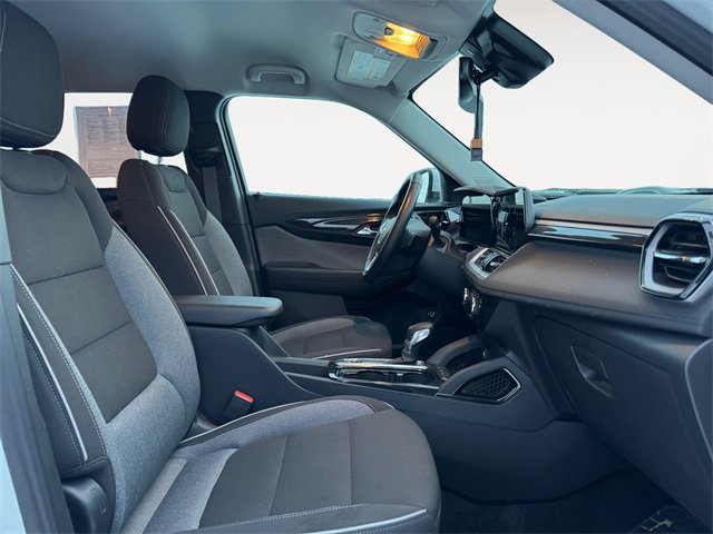Used 2025 Chevrolet TrailBlazer LT w/ Convenience Package image 15