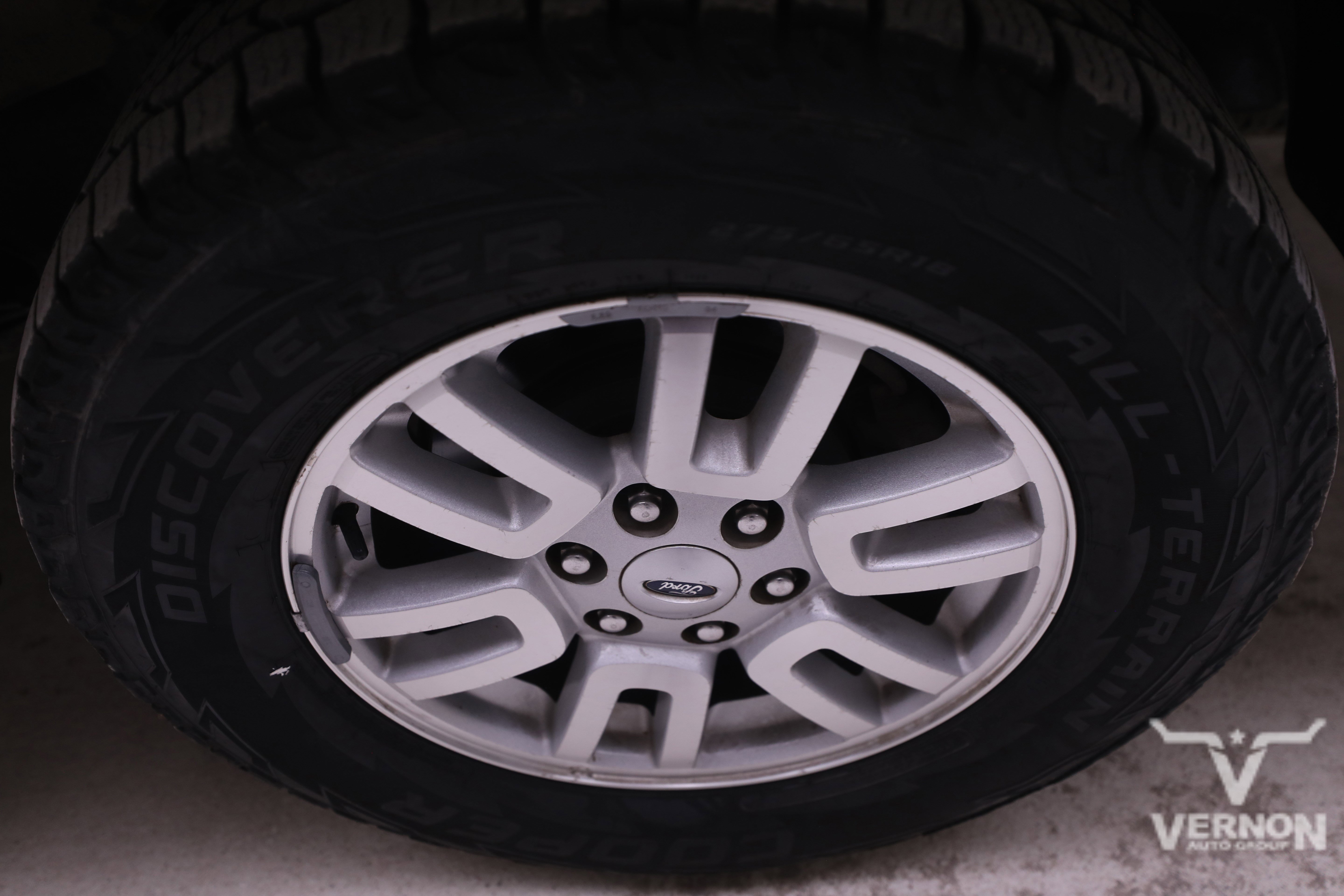 Used 2013 Ford Expedition EL XLT image 27