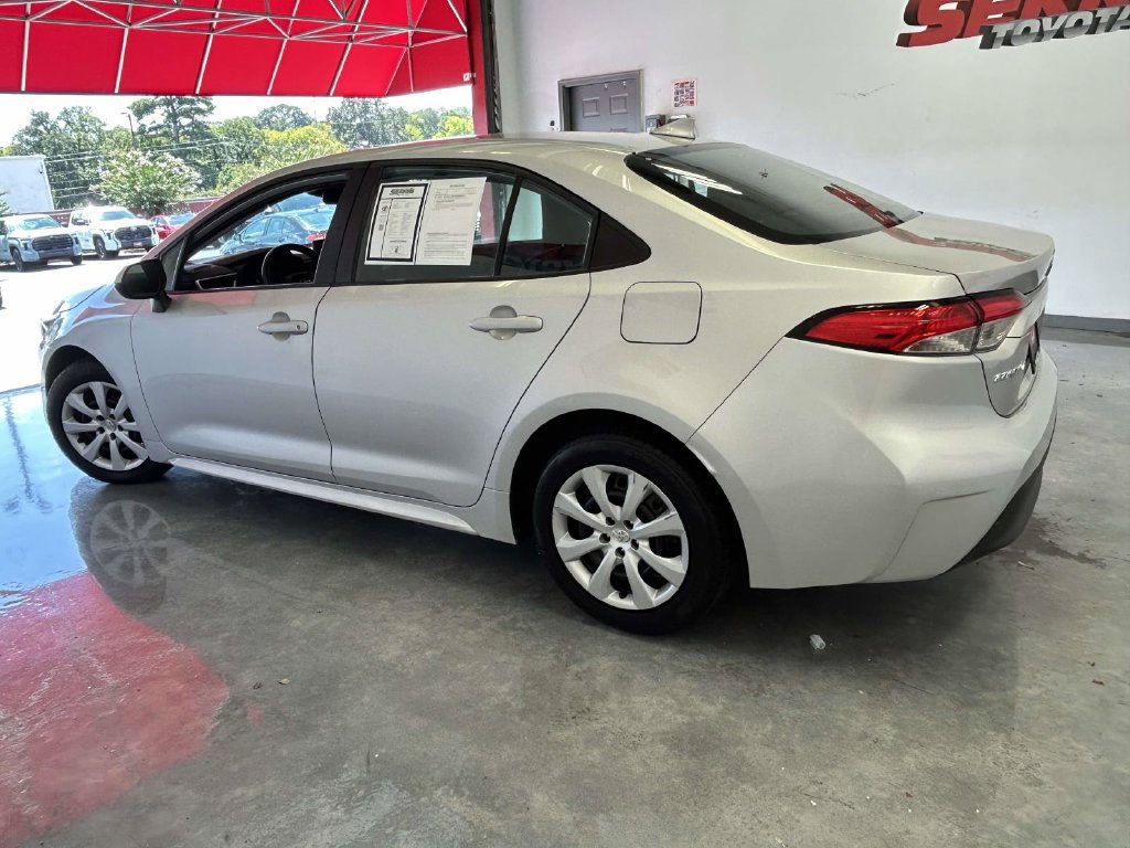 Certified 2025 Toyota Corolla LE FWD image 6